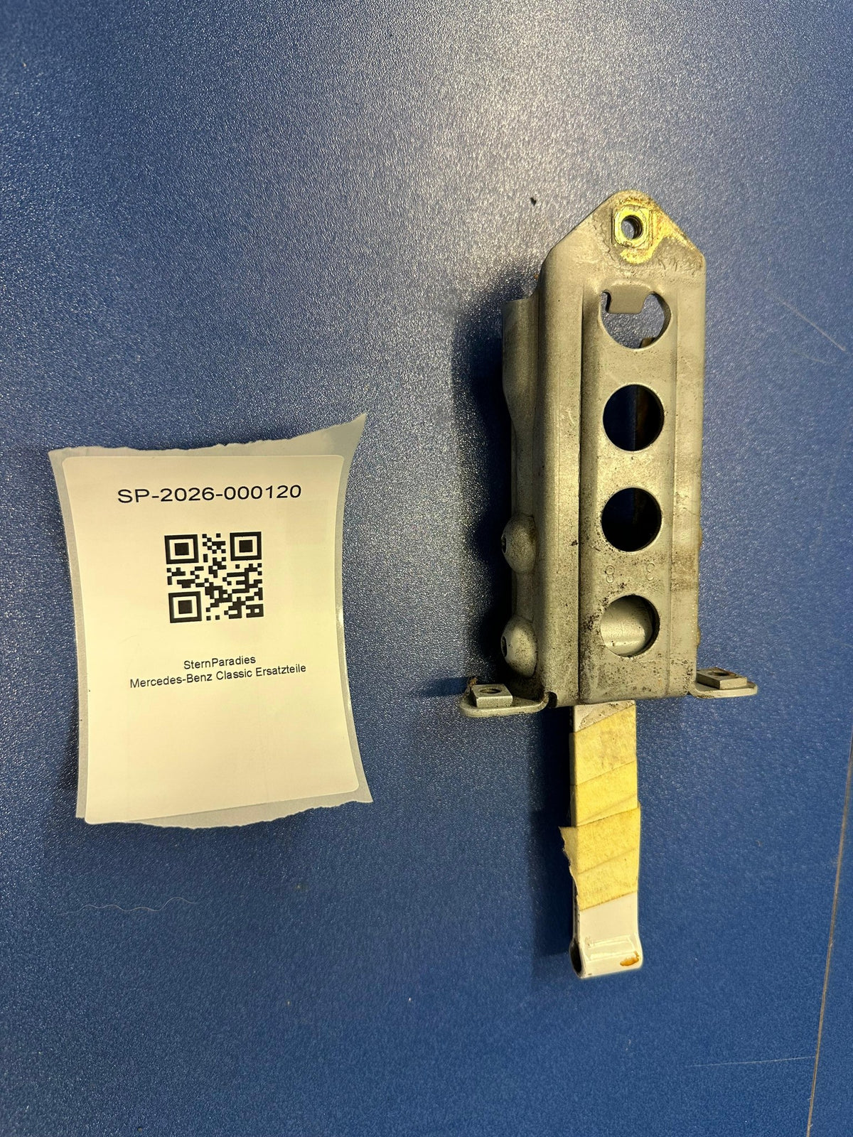 Original Mercedes W201 Fangband hinten links A2017300416 Door Check – SP-2026-000120 – Ansicht 2
