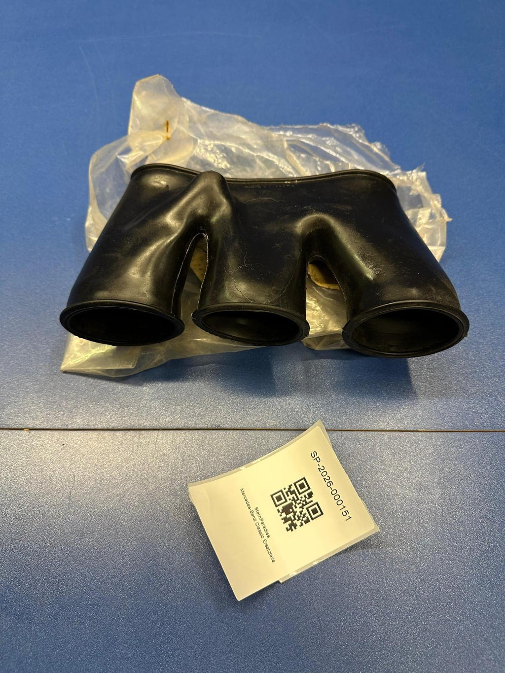 Original Mercedes W107 Gummiverbindung Heizung A1078310188 NOS – SP-2026-000151 – Ansicht 4