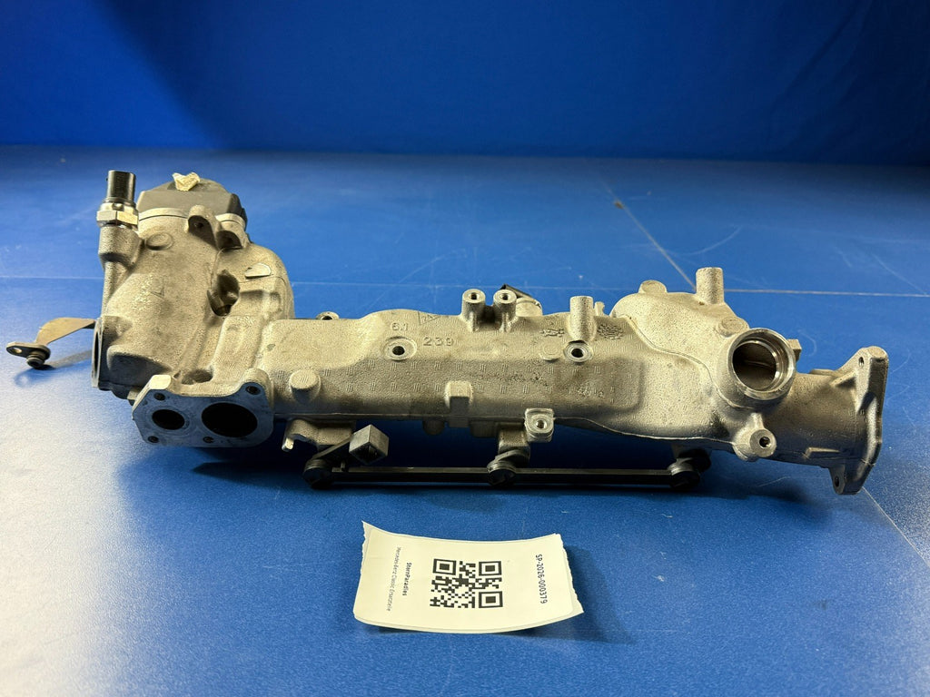 Original Mercedes OM642 Ladeluftverteiler links A6420905137 Intake – SP-2026-000379 – Ansicht 1
