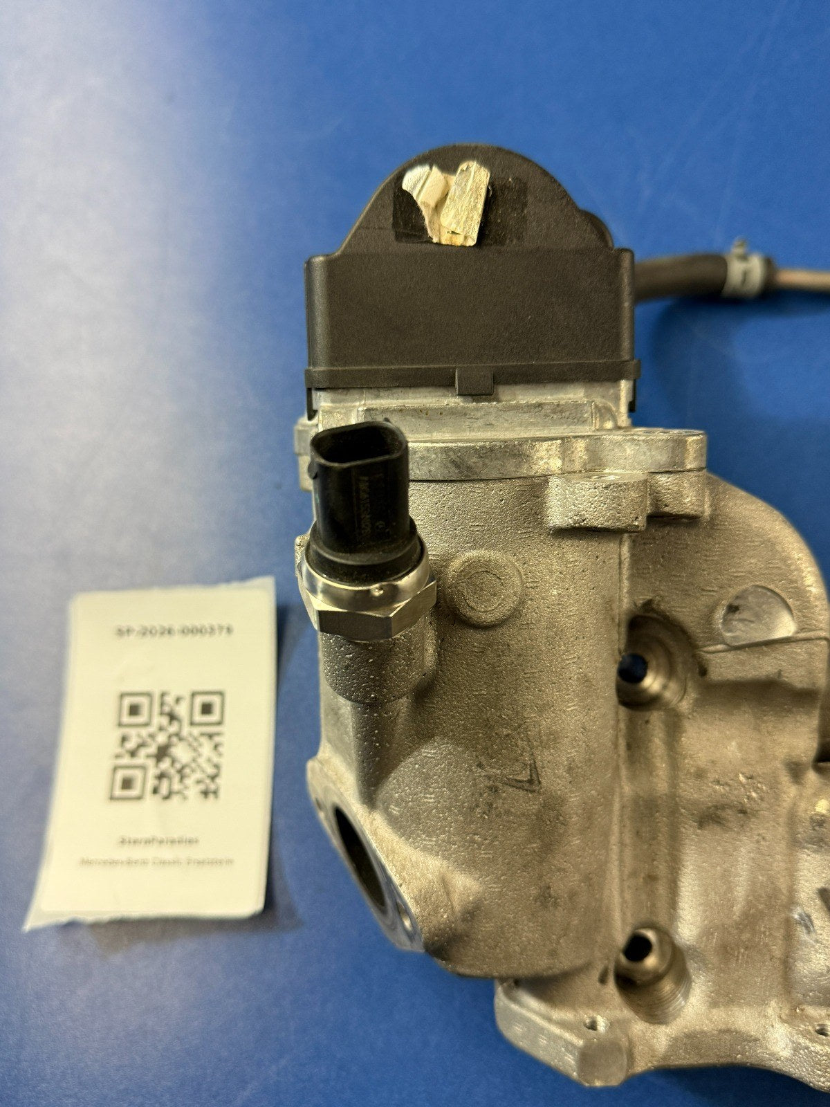Original Mercedes OM642 Ladeluftverteiler links A6420905137 Intake – SP-2026-000379 – Ansicht 9