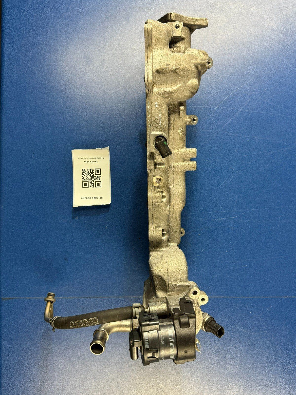 Original Mercedes OM642 Ladeluftverteiler links A6420905137 Intake – SP-2026-000379 – Ansicht 11