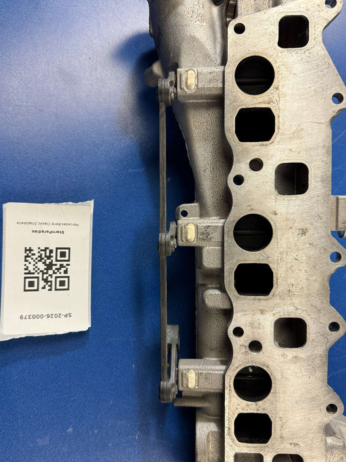 Original Mercedes OM642 Ladeluftverteiler links A6420905137 Intake – SP-2026-000379 – Ansicht 3