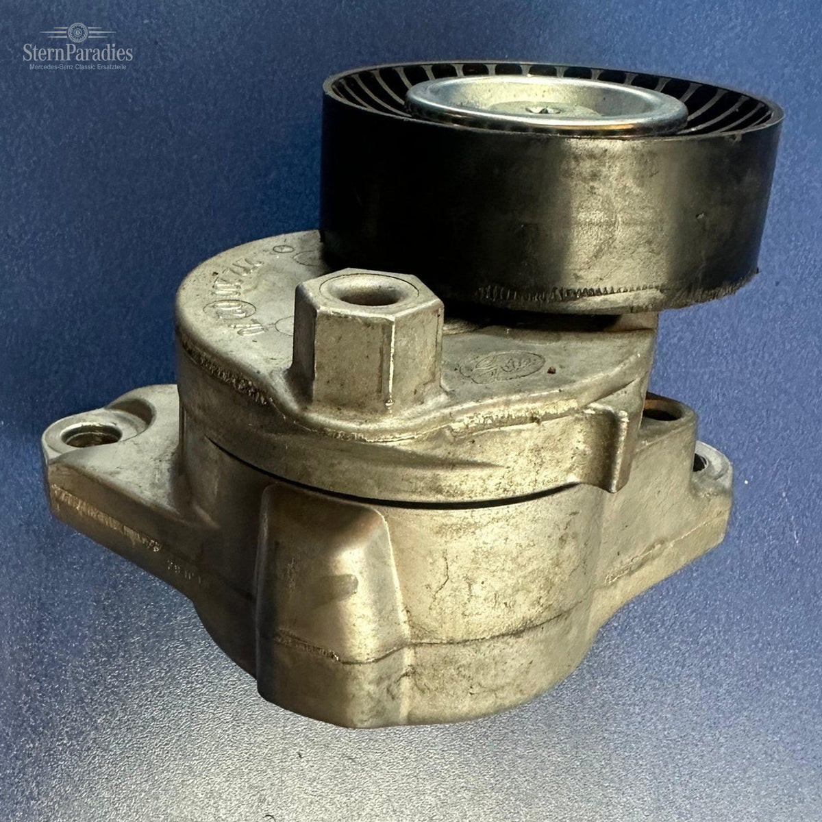 Original Mercedes Spannrolle A2722000270 Riemenspanner M272 gebraucht – Gesamtansicht – SP-2026-000397