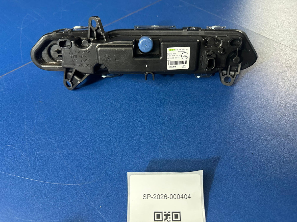 Mercedes W204 W221 W251 Tagfahrlicht links A2218201756 LED DRL NOS – SP-2026-000404 – Ansicht 3