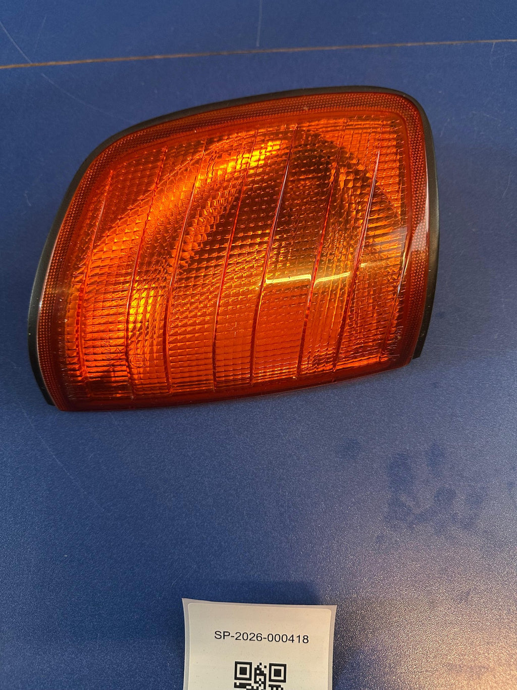Mercedes W124 A1248260143 Blinker rechts Bosch 1305233929 Turn Signal – SP-2026-000418 – Ansicht 5