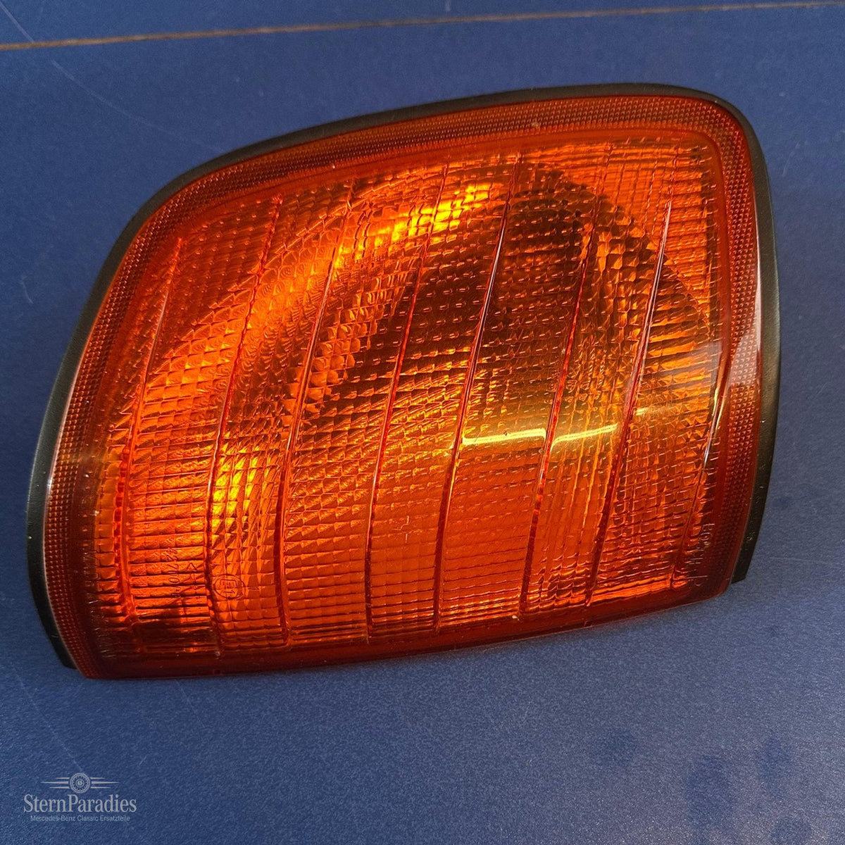 Mercedes W124 A1248260143 Blinker rechts Bosch 1305233929 Turn Signal – Gesamtansicht – SP-2026-000418