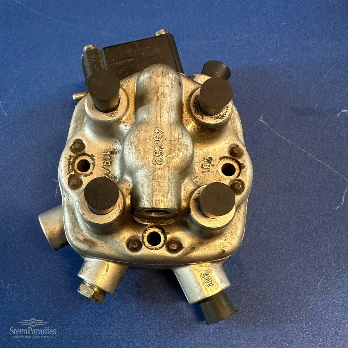 Bosch Mercedes M102 0438101026 Mengenteiler KE-Jetronic Fuel Distributor – Weitere Ansicht – SP-2026-000420