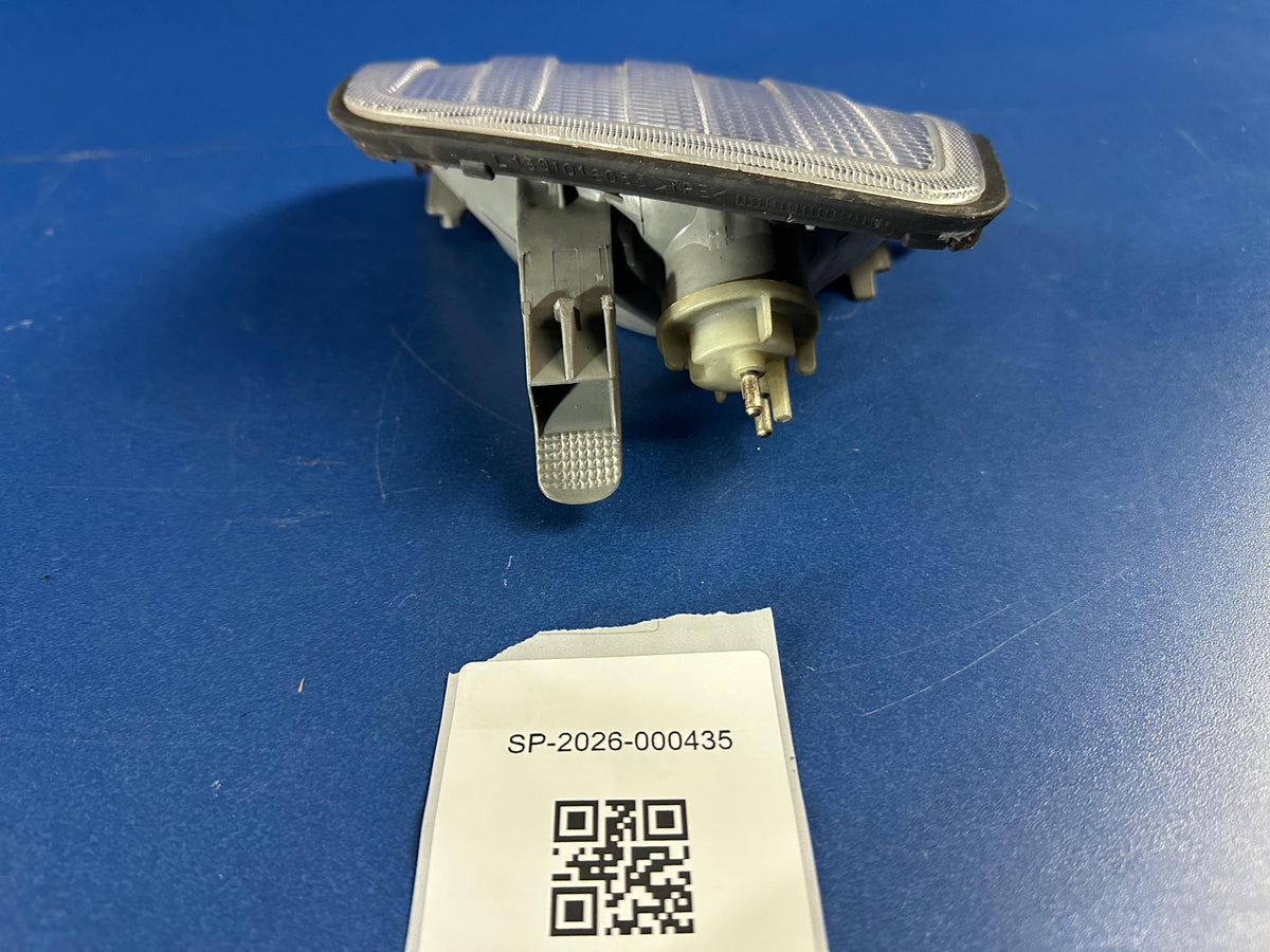 Original Mercedes W124 Blinker links weiß Bosch A1248260743 1305233936 – SP-2026-000435 – Ansicht 1