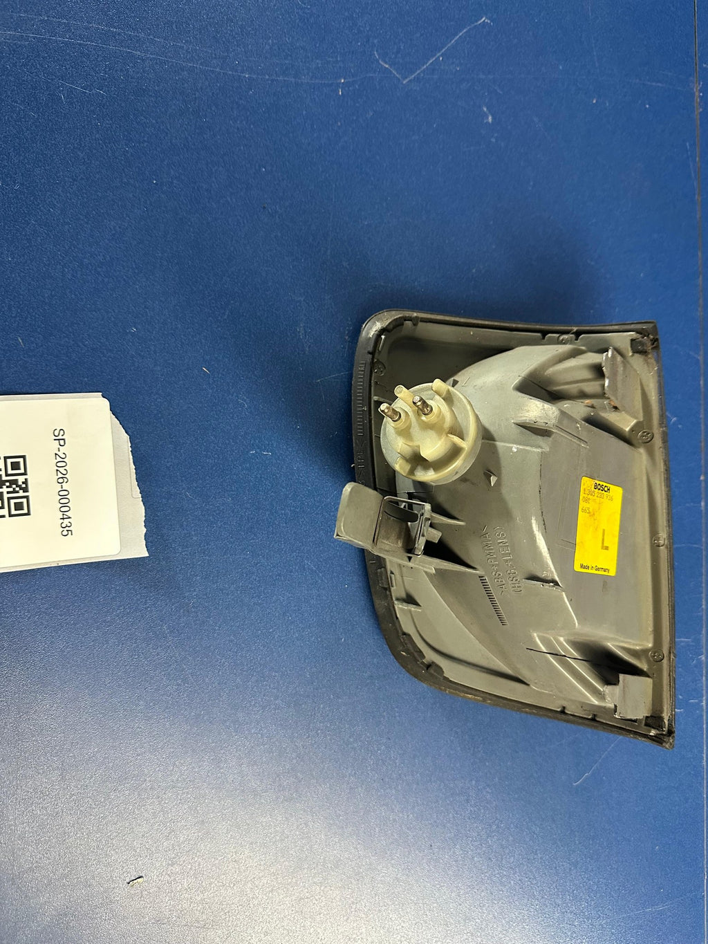 Original Mercedes W124 Blinker links weiß Bosch A1248260743 1305233936 – SP-2026-000435 – Ansicht 4
