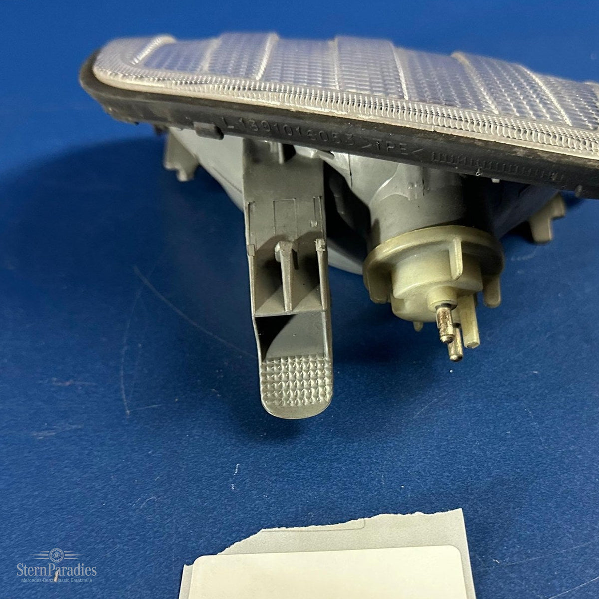 Original Mercedes W124 Blinker links weiß Bosch A1248260743 1305233936 – Detailansicht – SP-2026-000435