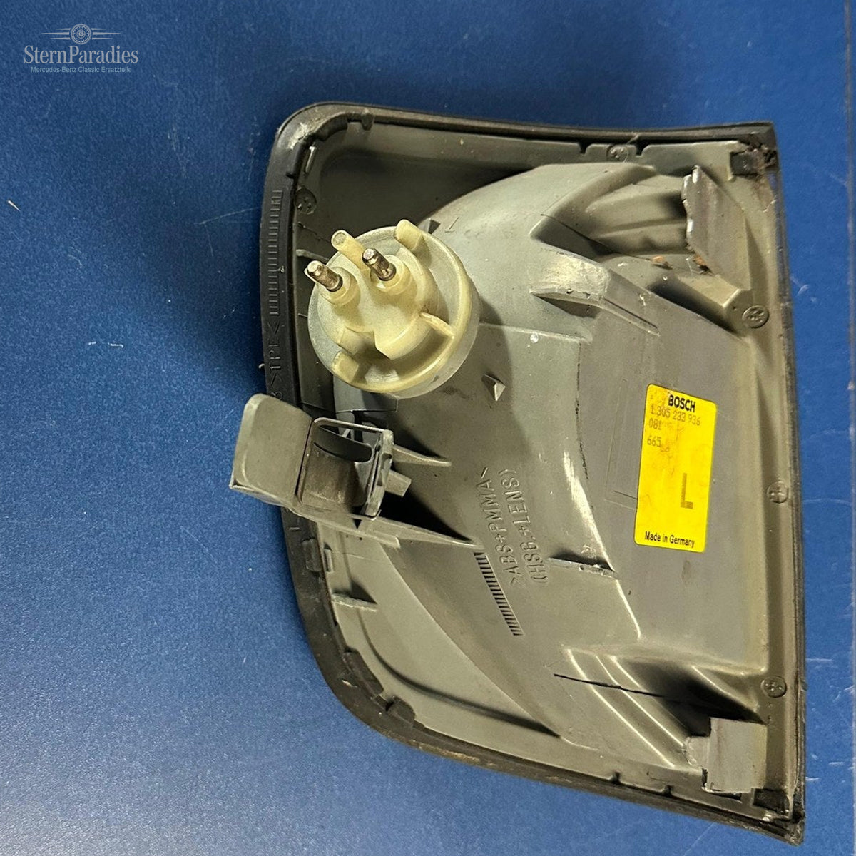 Original Mercedes W124 Blinker links weiß Bosch A1248260743 1305233936 – Weitere Ansicht – SP-2026-000435